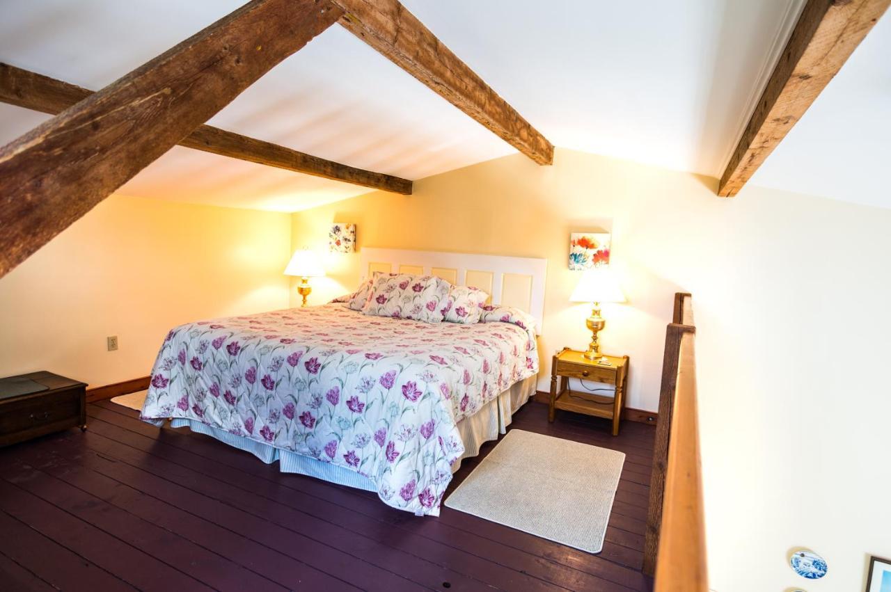 Bayview Pines Country Bed & Breakfast 3*