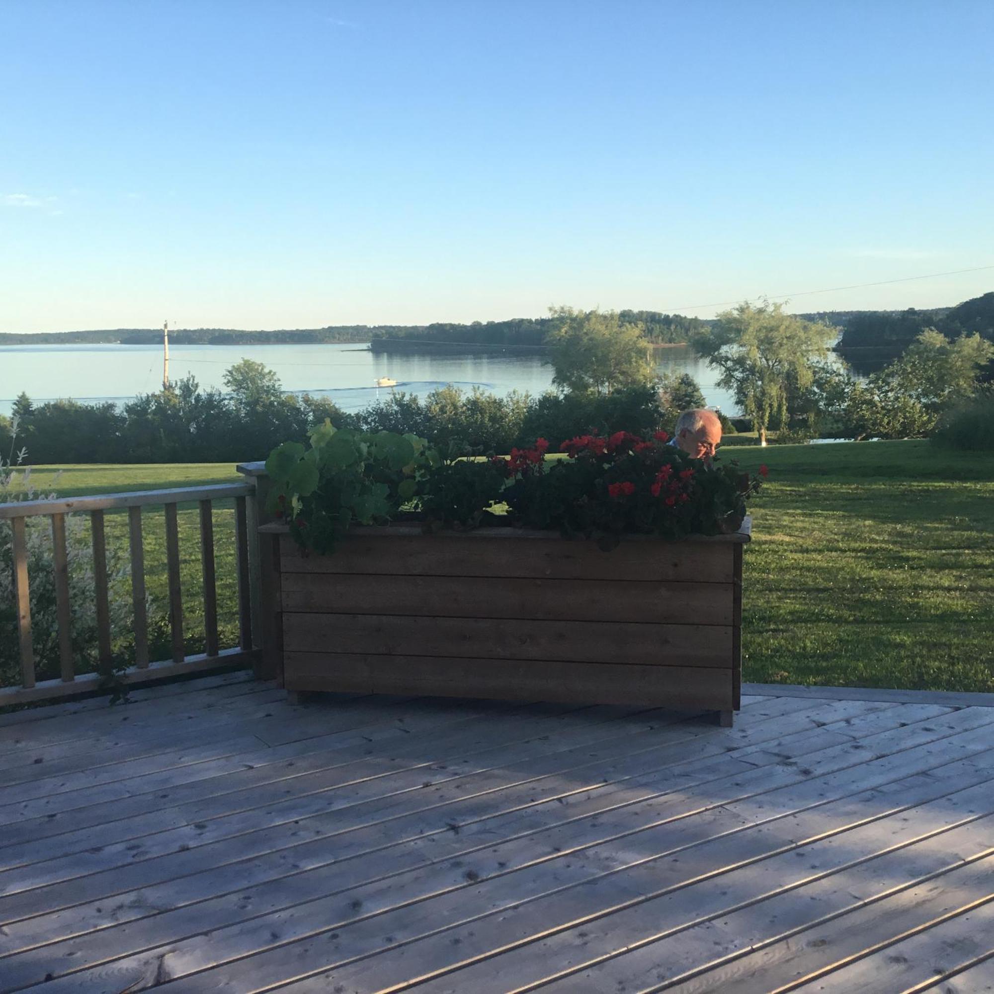 Bayview Pines Country Bed & Breakfast